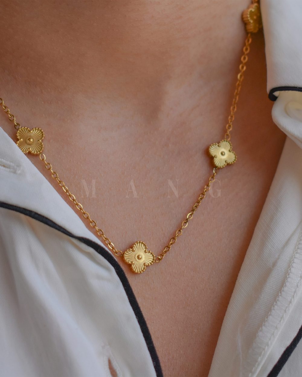 گردنبند ونکلیف طلایی