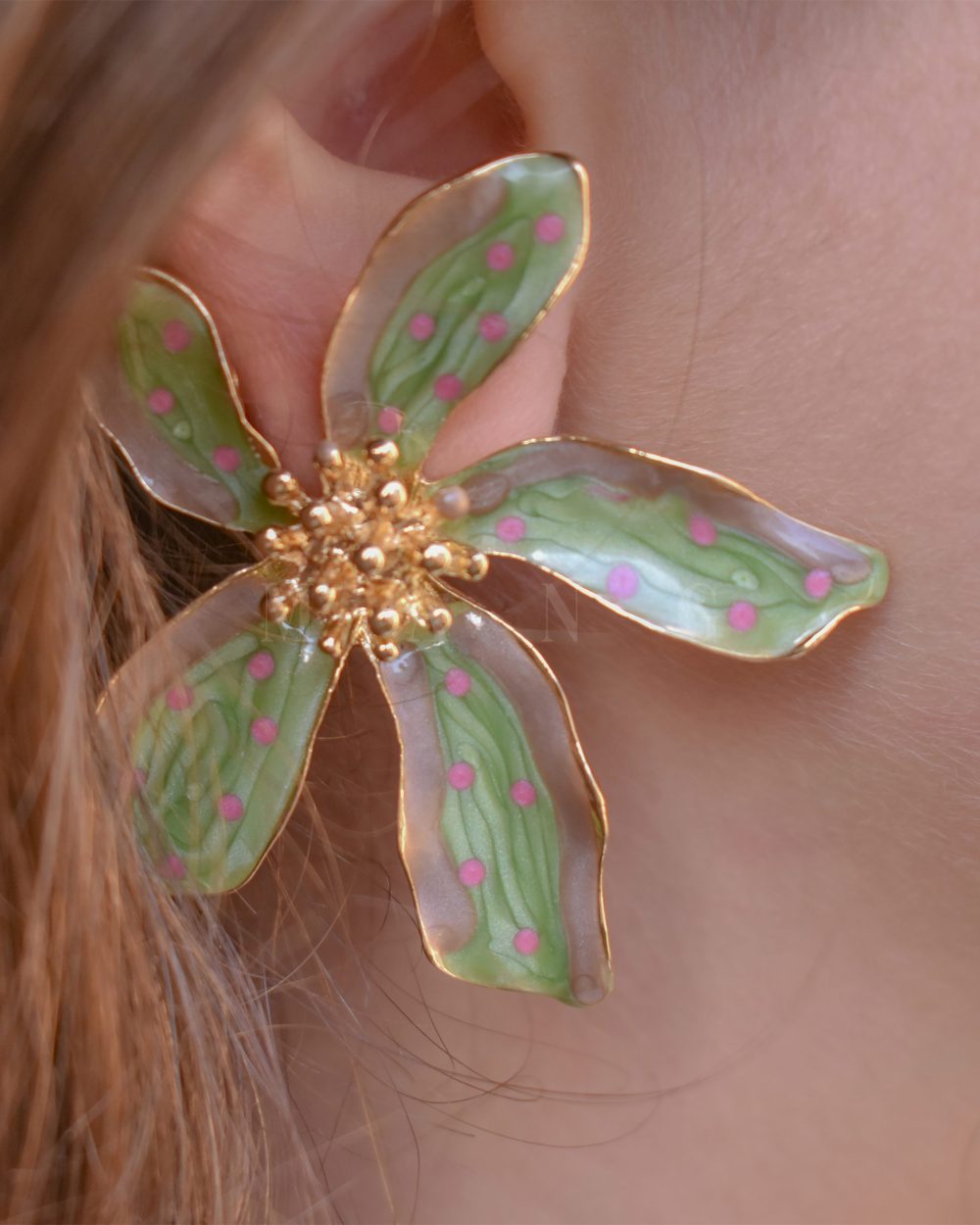 گوشواره میناکاری طرح گل سبز