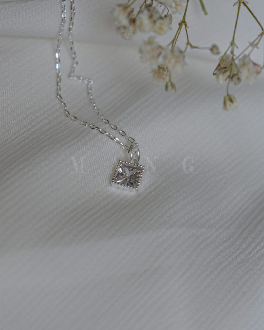 گردنبند الماس