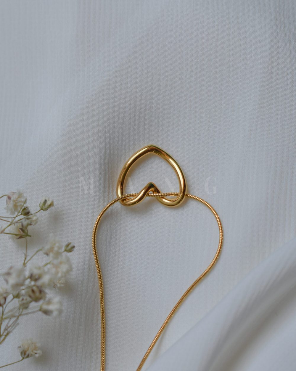 گردنبند طرح قلب توخالی