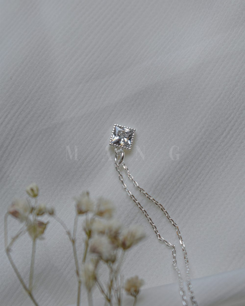 گردنبند الماس