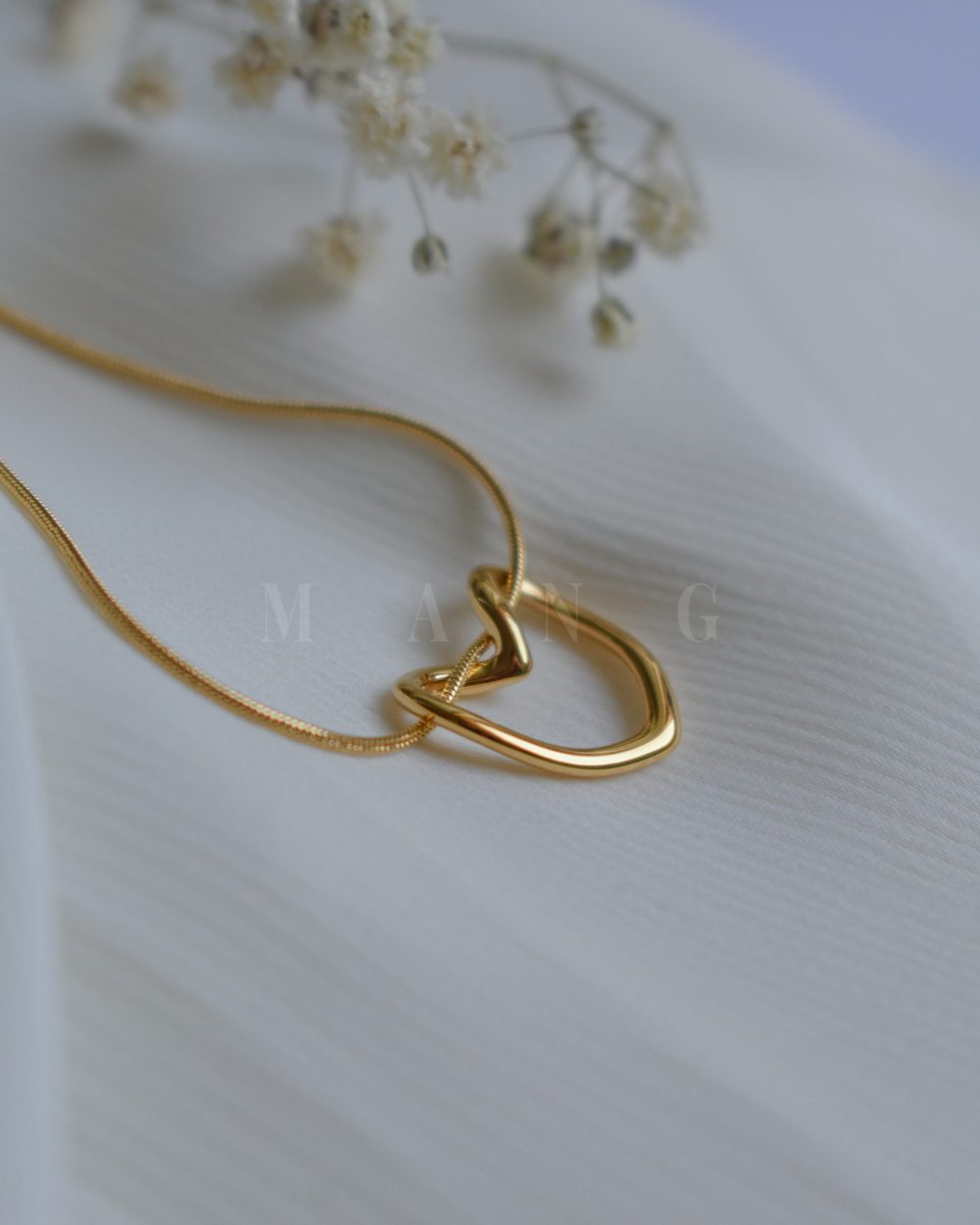 گردنبند طرح قلب توخالی