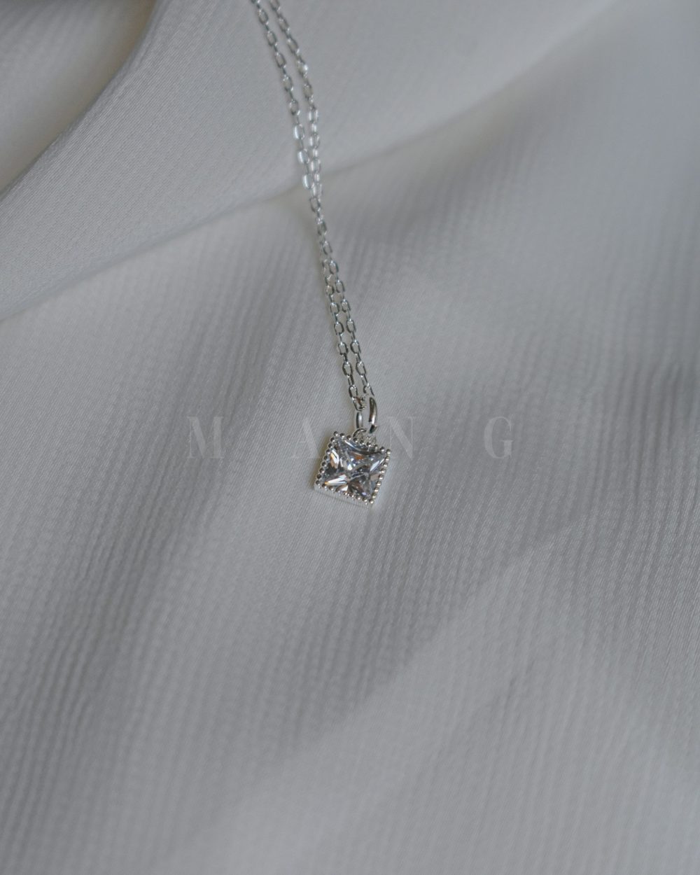 گردنبند الماس