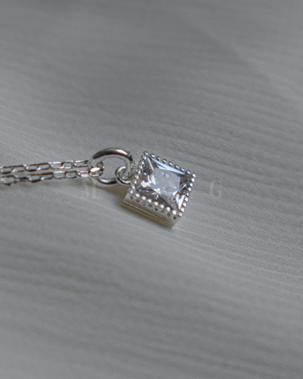 گردنبند الماس