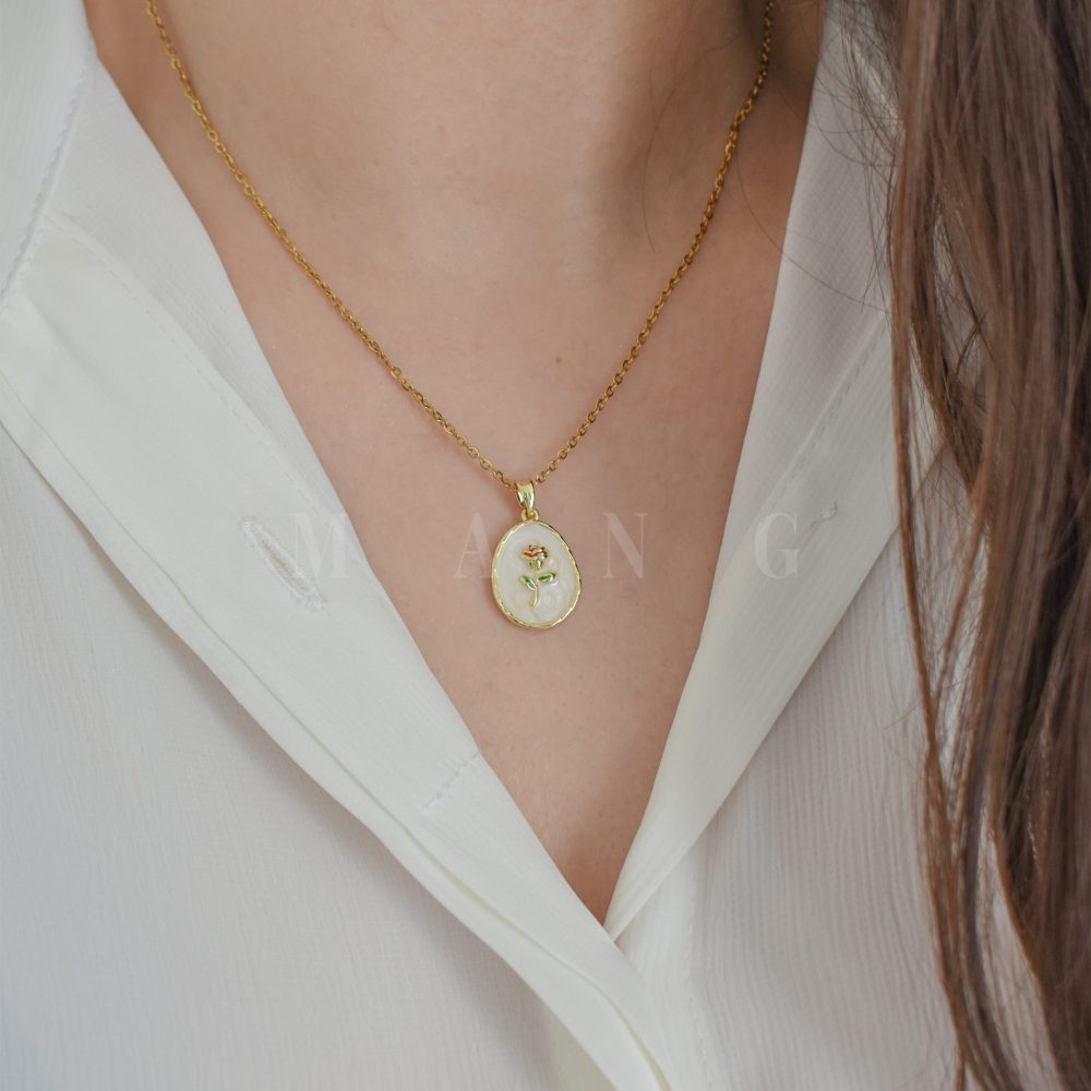 گردنبند میناکاری گل رز