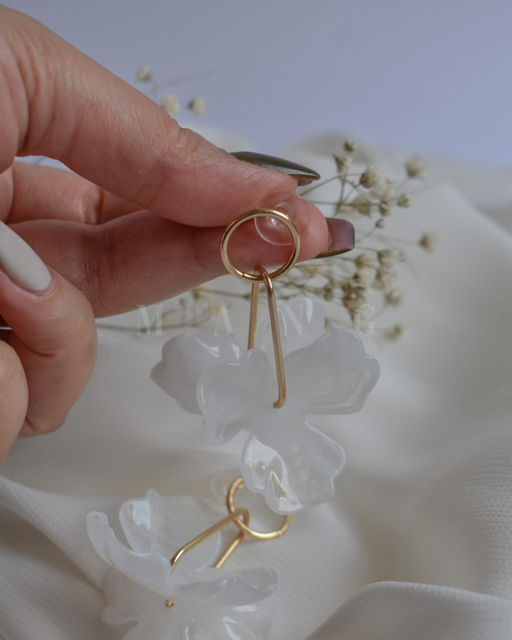 گوشواره آویز گل