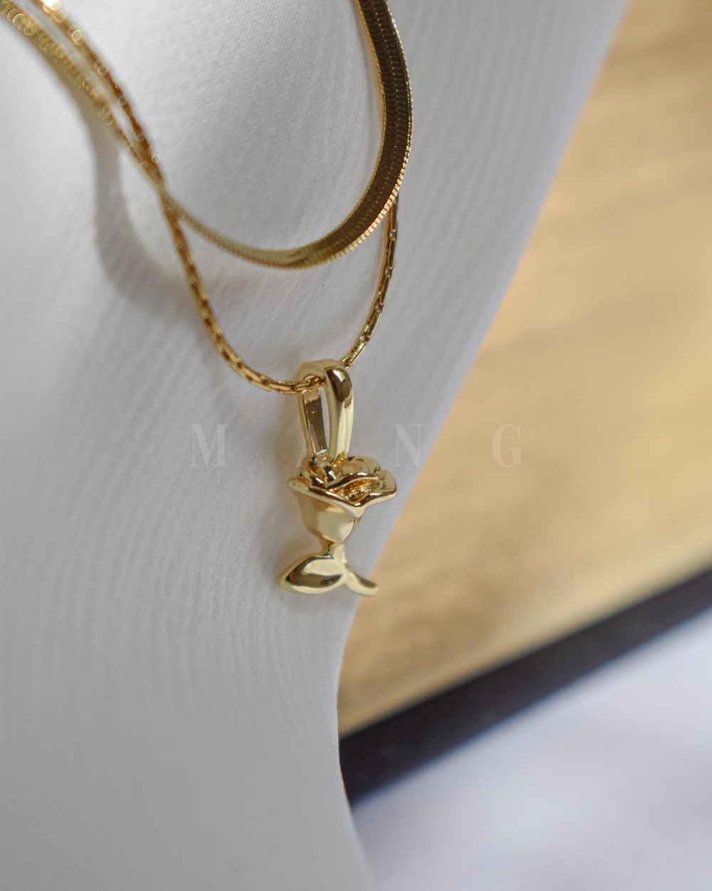 گردنبند دولاین رز