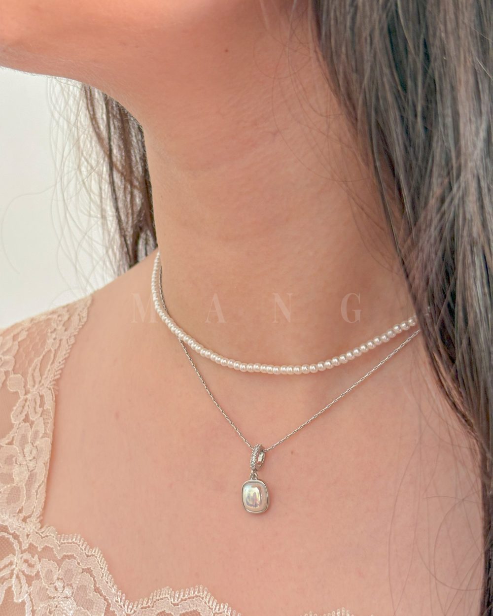 گردنبند مروارید و برلیان