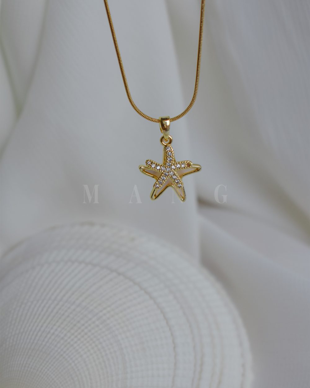 گردنبند ستاره دریایی – حس آرامش دریا روی پوستت