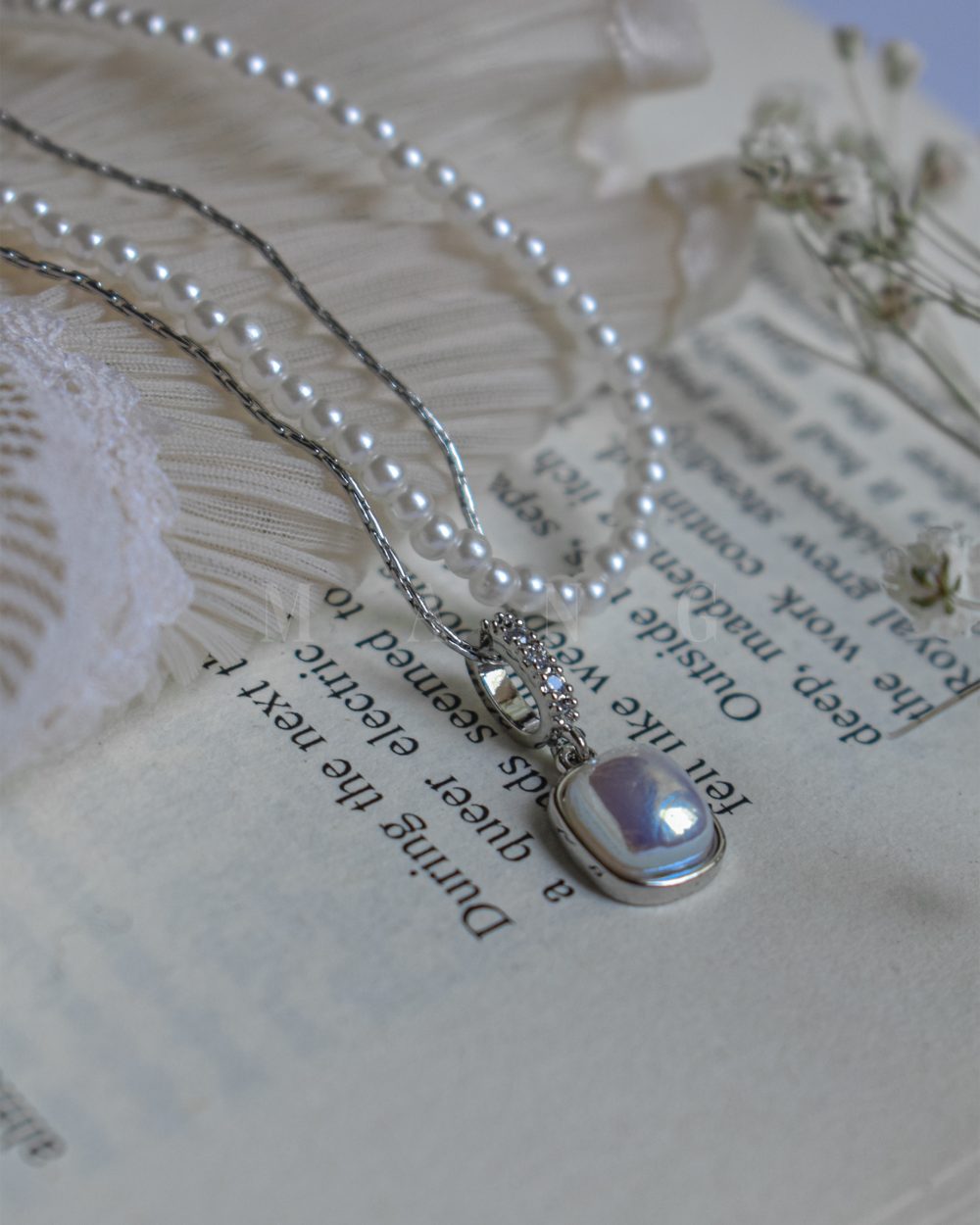 گردنبند مروارید و برلیان