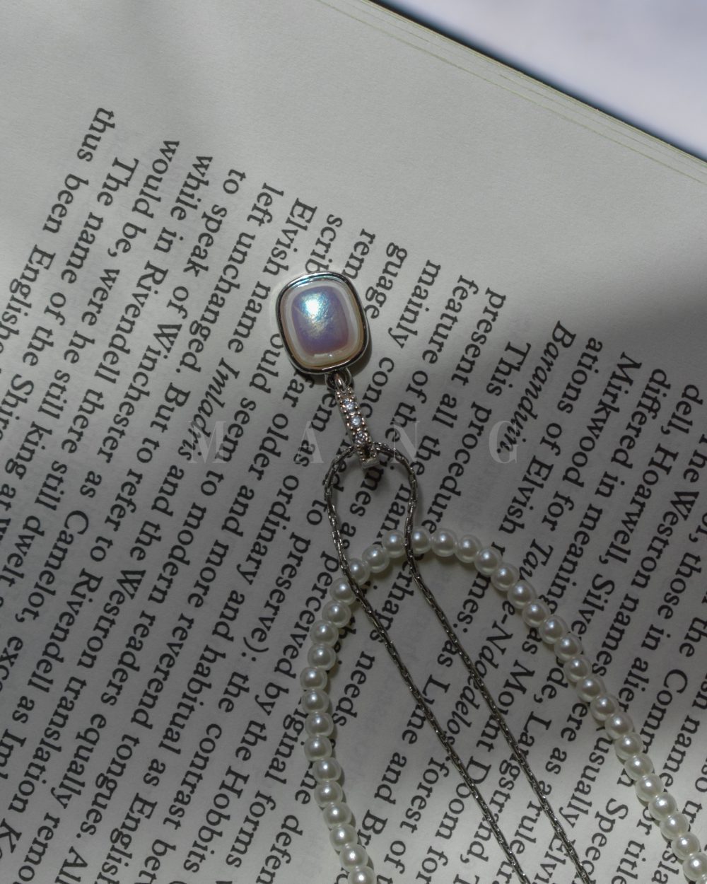 گردنبند مروارید و برلیان