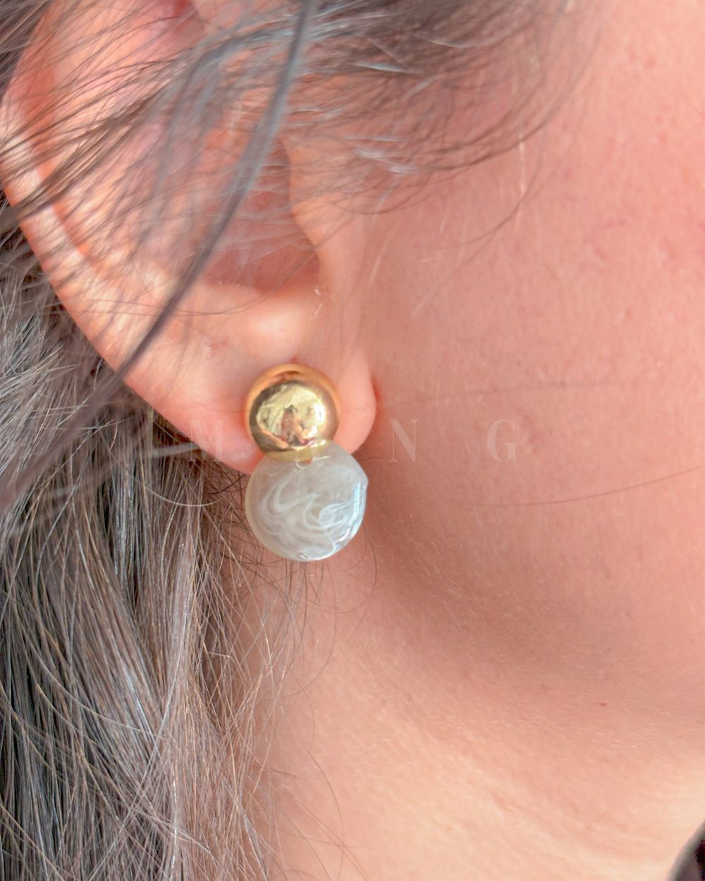 گوشواره یشمی – نمادی از طبیعت و تعادل در استایل شما