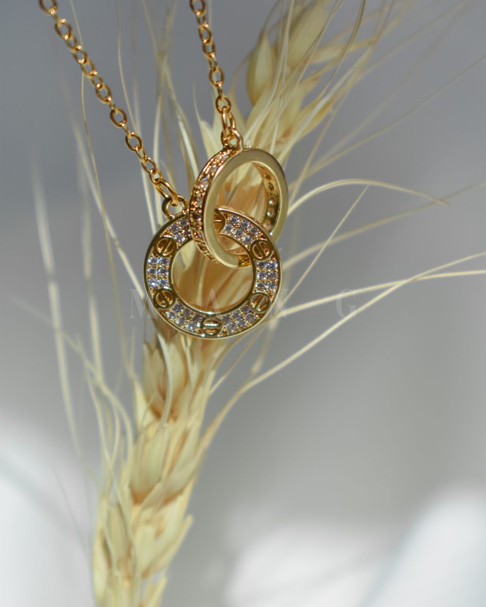 گردنبند کارتیه طلایی – استیل درجه یک، ضدحساسیت و بدون تغییر رنگ