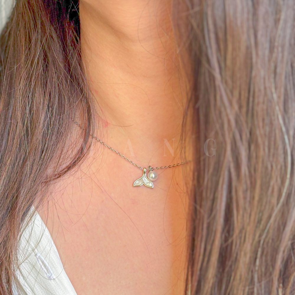 گردنبند مروارید و وال – استیل با دوام و ضدحساسیت