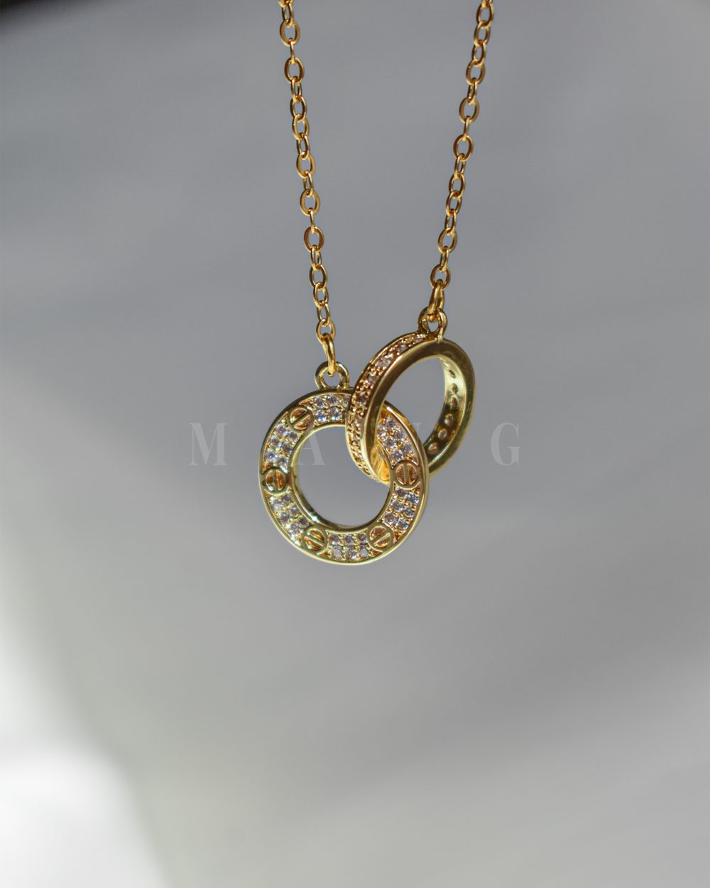 گردنبند کارتیه طلایی – استیل درجه یک، ضدحساسیت و بدون تغییر رنگ