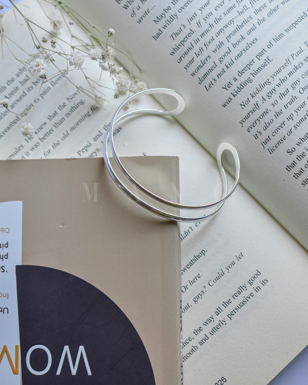 بنگل طرح هلال – آبکاری نقره درجه‌یک