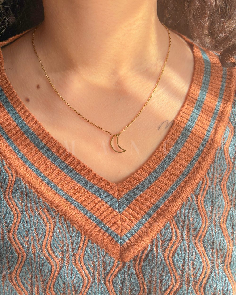 گردنبند طرح ماه