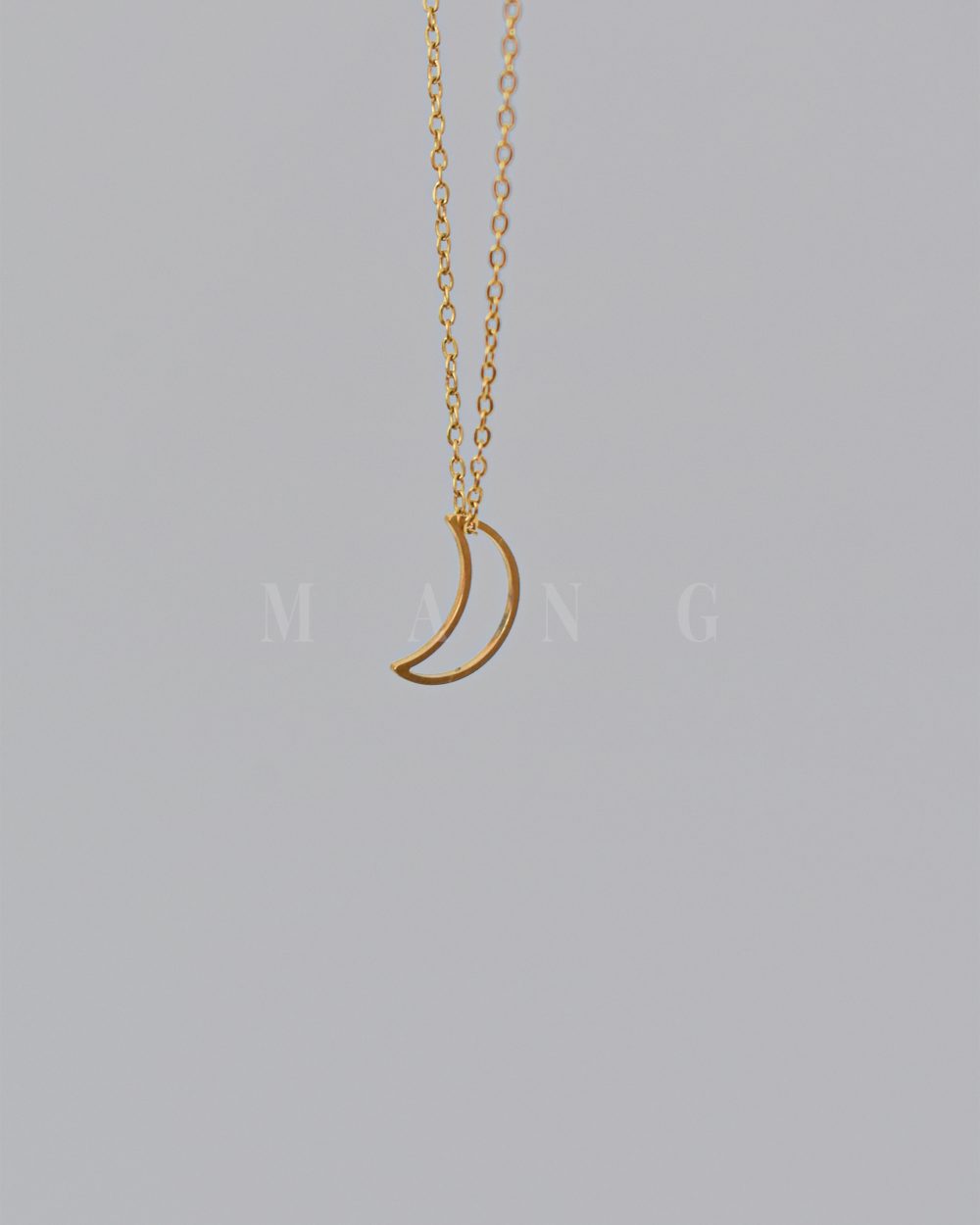 گردنبند طرح ماه