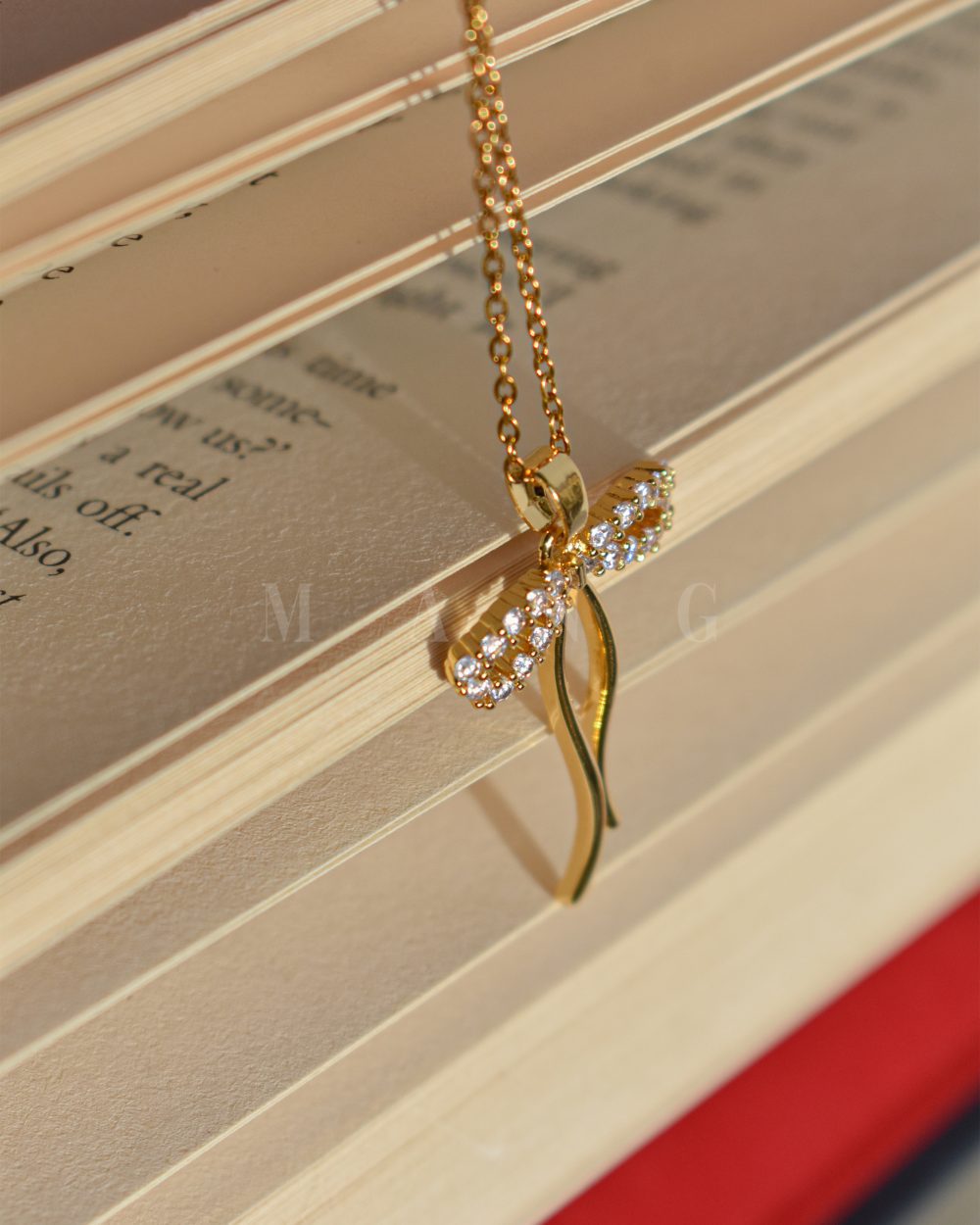 گردنبند پاپیون بریانی