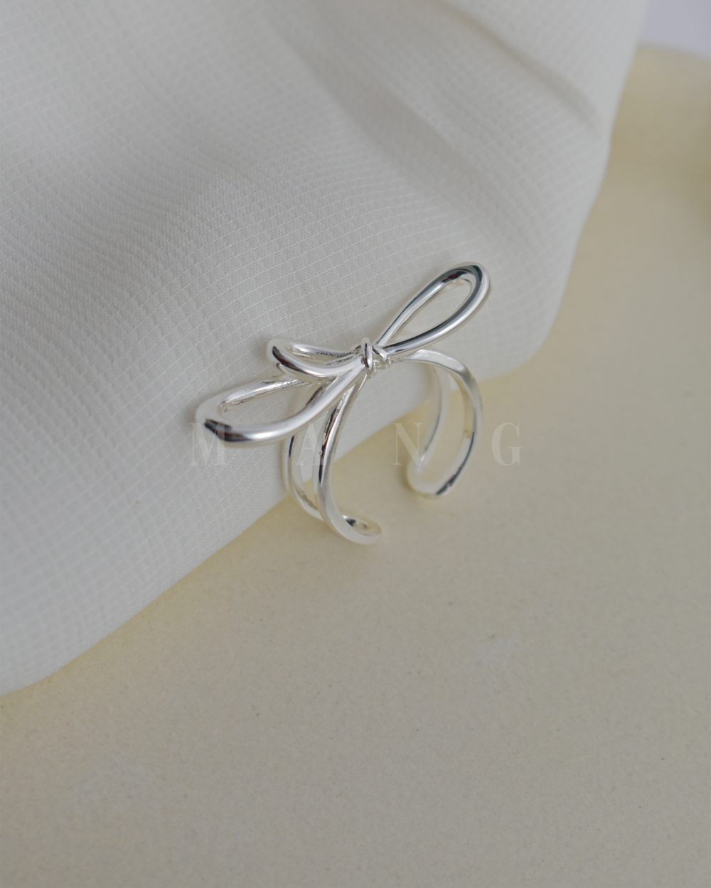 انگشتر پاپیون کشیده