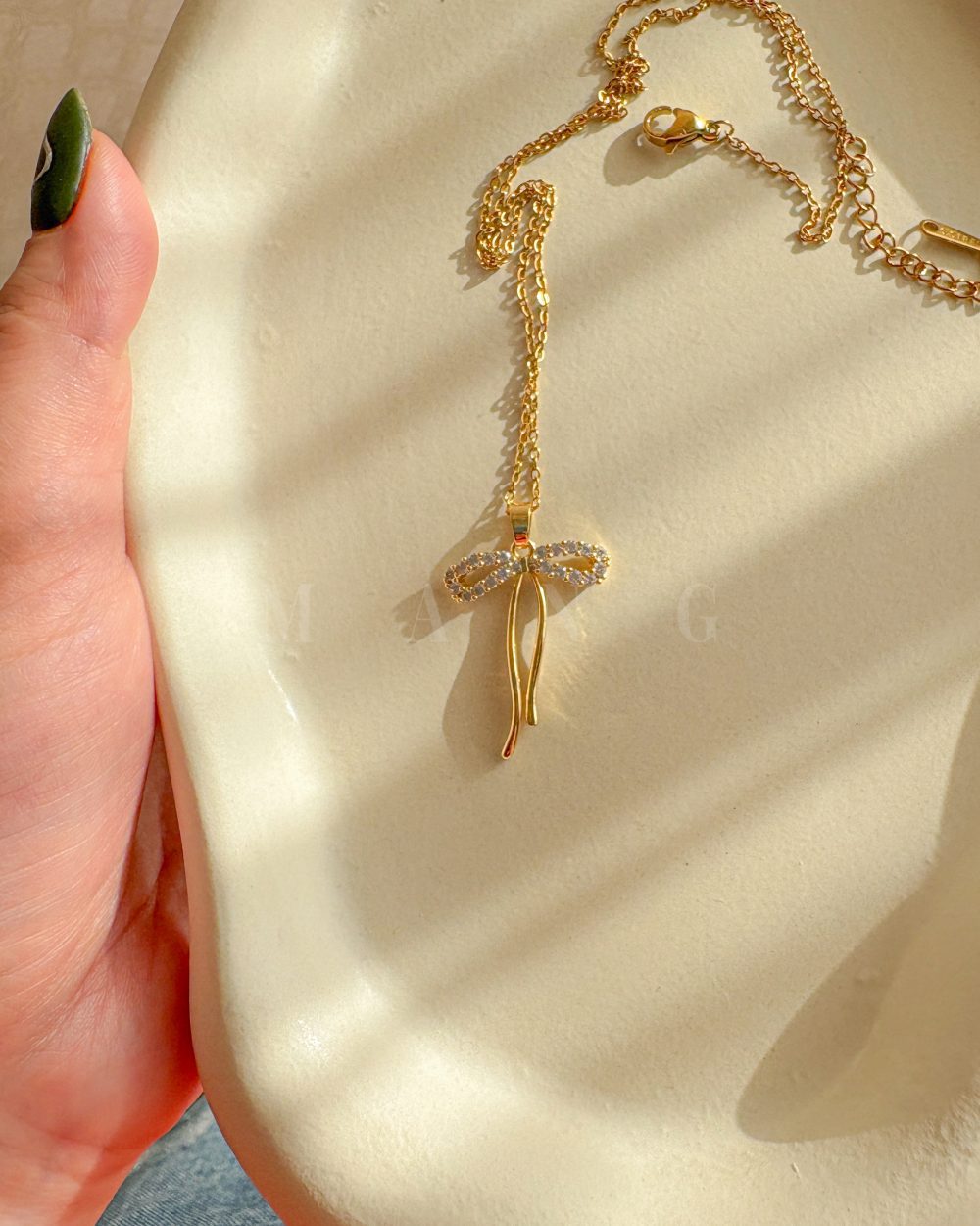 گردنبند پاپیون بریانی